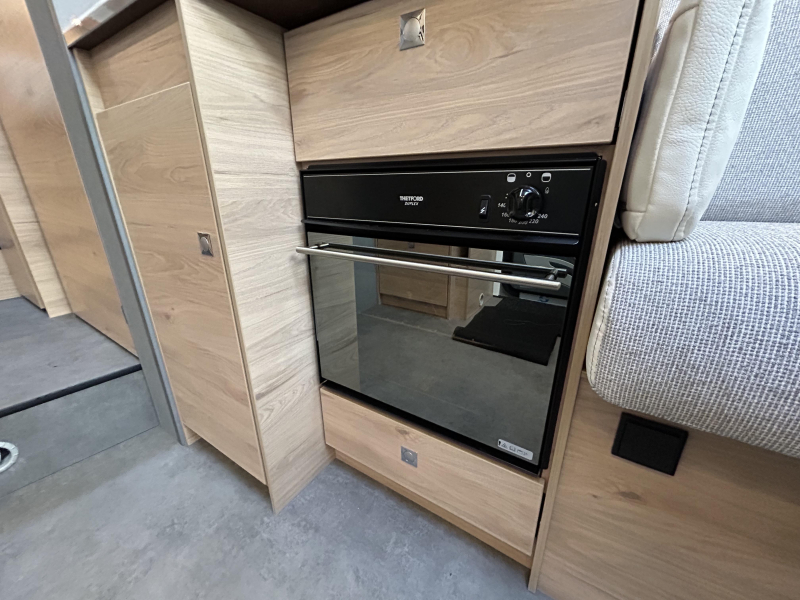 Dethleffs Just Camp T 7052 EBL - Automaat Summer Deal  foto: 11