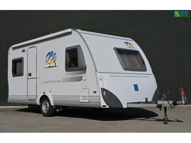 Knaus Sudwind 60 ans 460 EU + chauffage au sol + matelas HRC