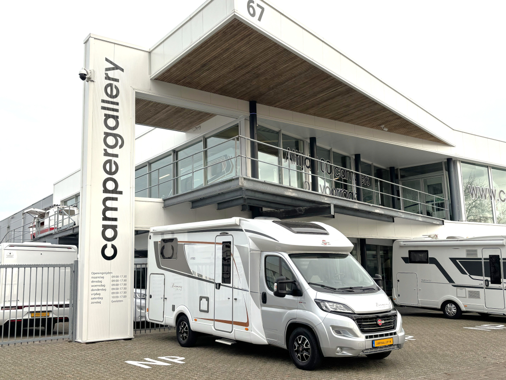 Bürstner Lyseo Harmony Line 690 9TR AUTOMATISCHE EINZELBETTEN