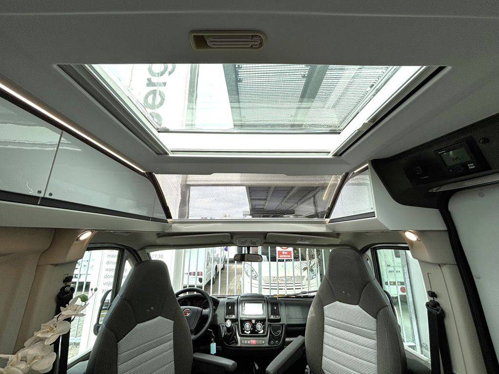Adria Twin 640 SLB Supreme EINZELBETTEN EURO6 MAXI CHASSIS Foto: 11