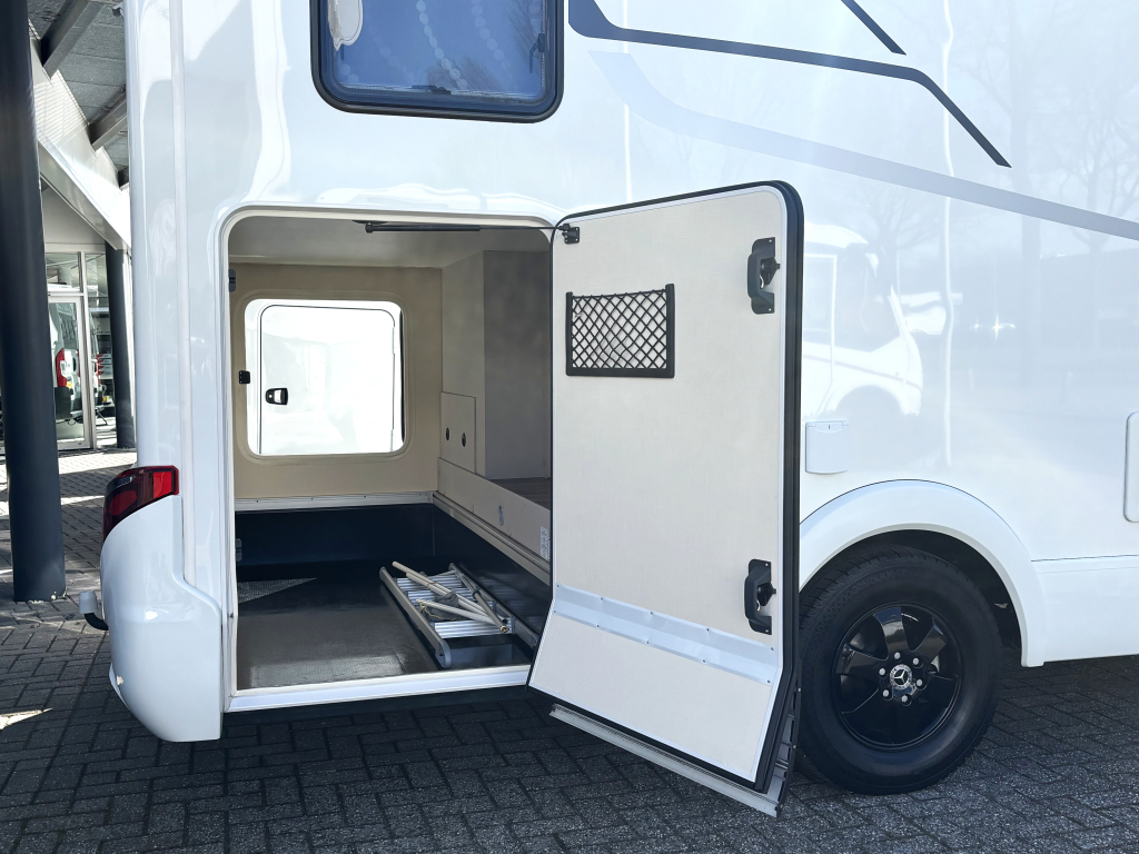 Hymer T 585 S MERCEDES AUTOMAAT ENKELE BEDDEN HEFBED 6200KM! foto: 22
