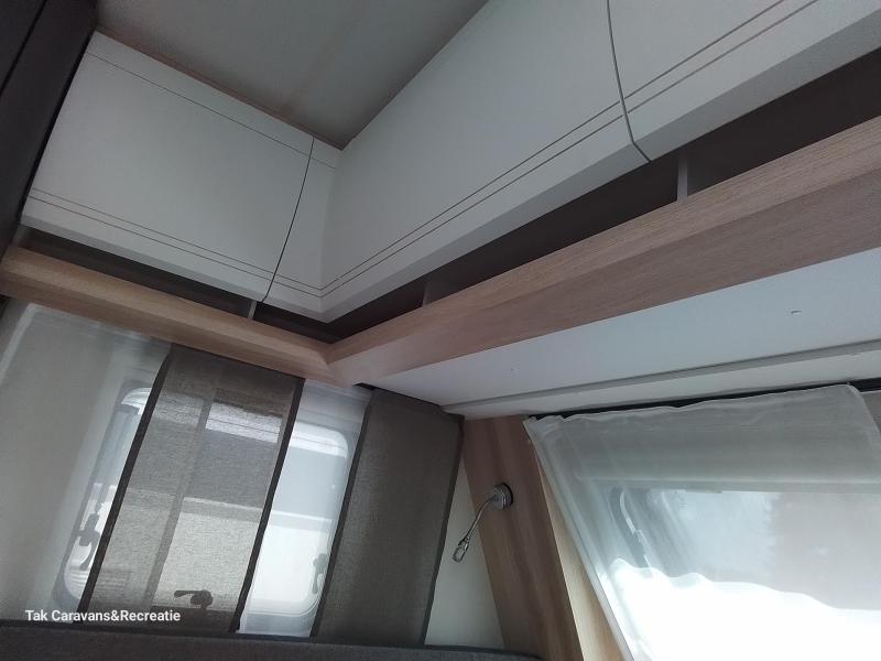 Hobby De Luxe 495 WFB mit separater Dusche und Toilette Foto: 4