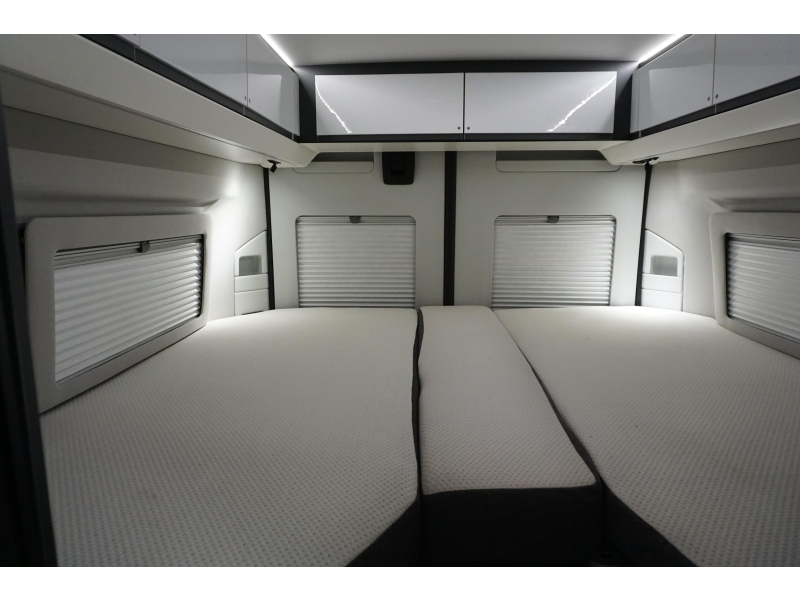 Adria Twin Supreme 640 SLB Automatic photo: 17