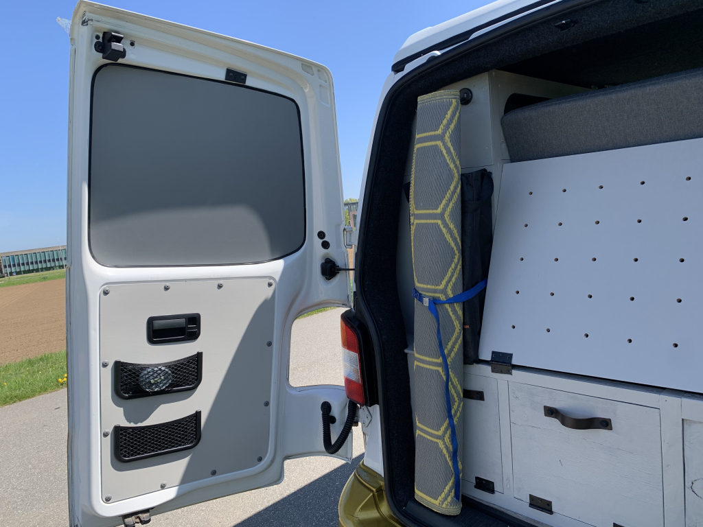 VOLKSWAGEN TRANSPORTER foto: 21