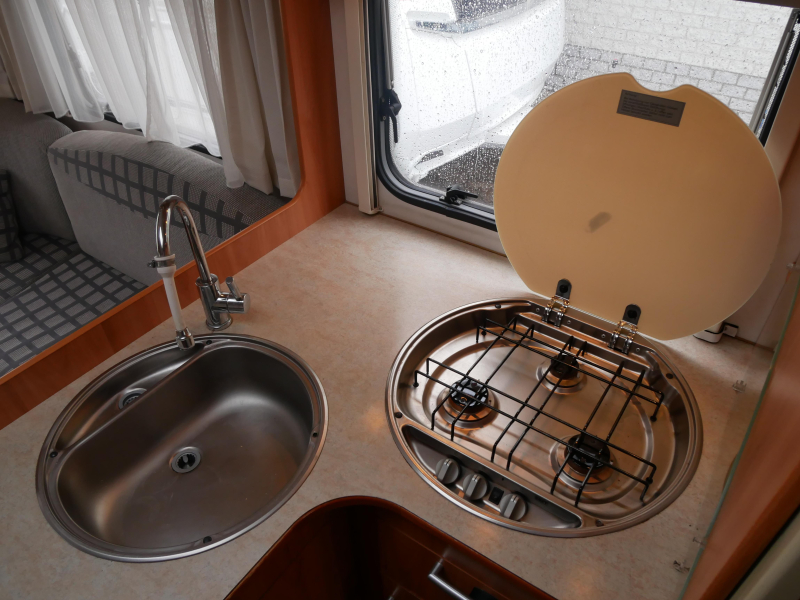 Eriba Moving 545 mover, luifel, fietsenrek  foto: 8