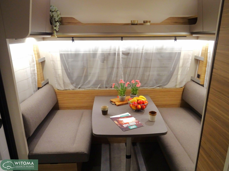Dethleffs Nomad 460 EL € 8.304,- voordeel !  foto: 4
