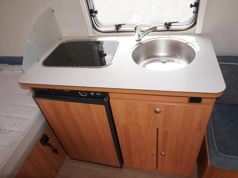 Eriba Triton 418 (QB)  foto: 6