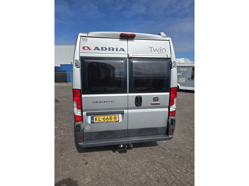 Adria Twin 640 SLX Z.G.O.H B.J. 2016  foto: 3