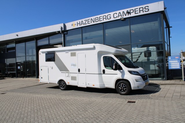 Sun Living S 75 SL by Adria 5 seat belts single beds 67 photo: 0