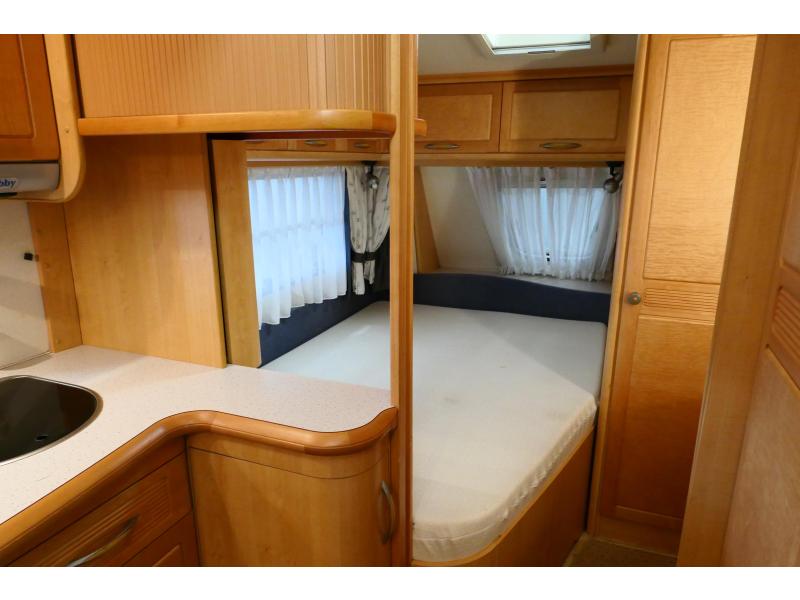 Hobby Exclusive 495 UFE incl. mover en voortent  foto: 6