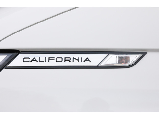 Volkswagen California 6.1 Ocean 2.0 TDI 110 kW / 150 PK DSG photo: 11