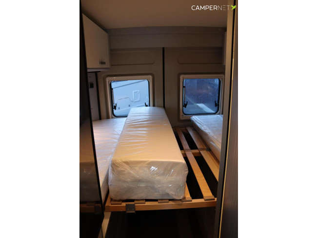 Hymer Free 600 Campus 140hp Automatic | Pop-top roof | Diesel Heating | Awning | Bike rack | Outdoor gas connection | photo: 12
