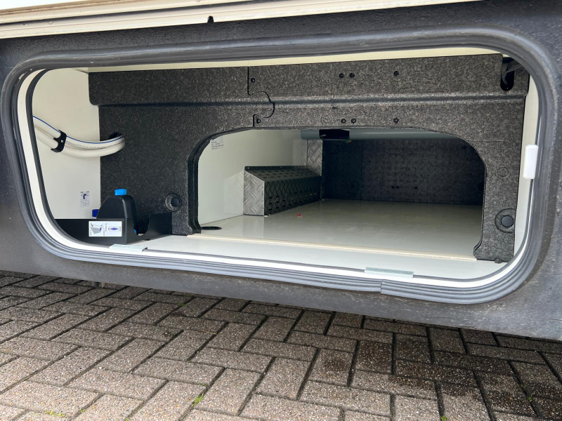 Hymer B-MC T 680 E&P nivel, aire acondicionado, Muy completo foto: 33