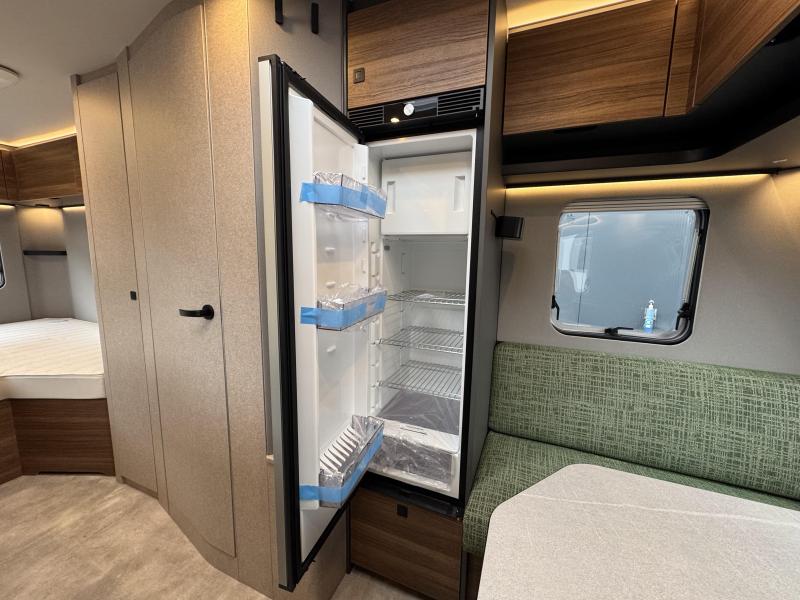 Eriba Novaline 442 V 