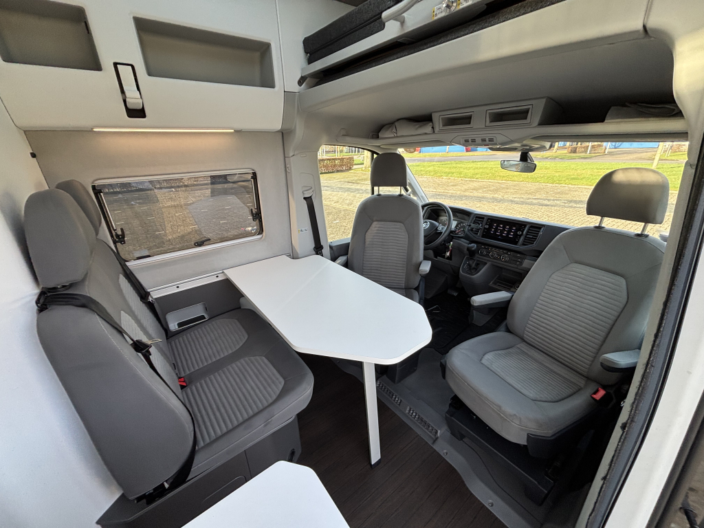 VOLKSWAGEN CRAFTER photo: 4