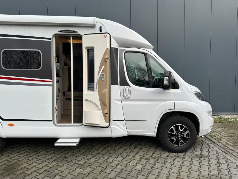 Bürstner Nexxo Van T 690 G - Smal en luxe  foto: 21