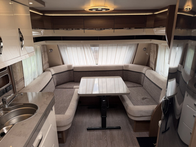 Hobby PRESTIGE 560 LU Foto: 5