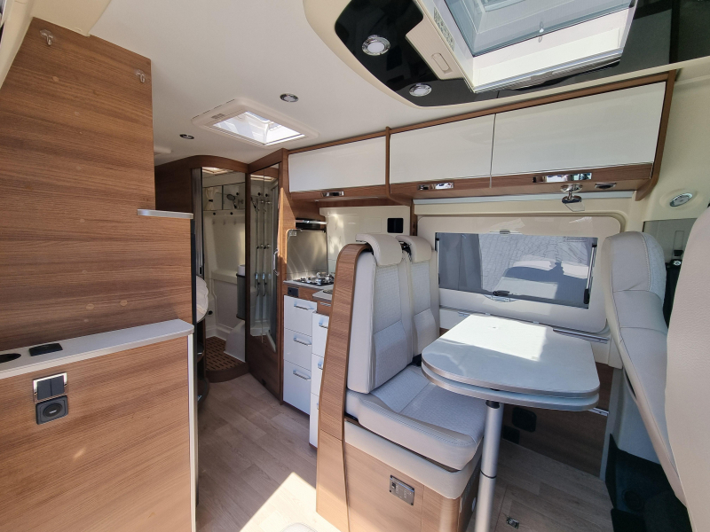Rapido V 62 Ultieme luxe, frans bed.  foto: 1