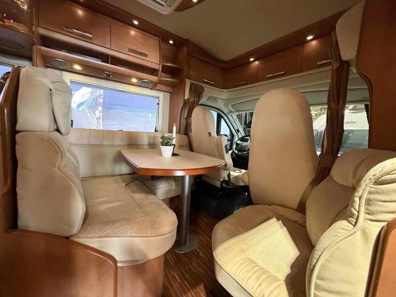 Carthago Chic C-Line I 5.0 QB queensbed 5.0 180pk  foto: 7