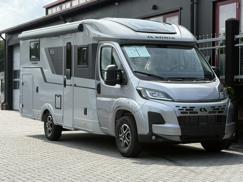 Adria Compact DL 60 years - 60Y EDITON - MODELO DE DEMOSTRACI&Oacute;N foto: 4