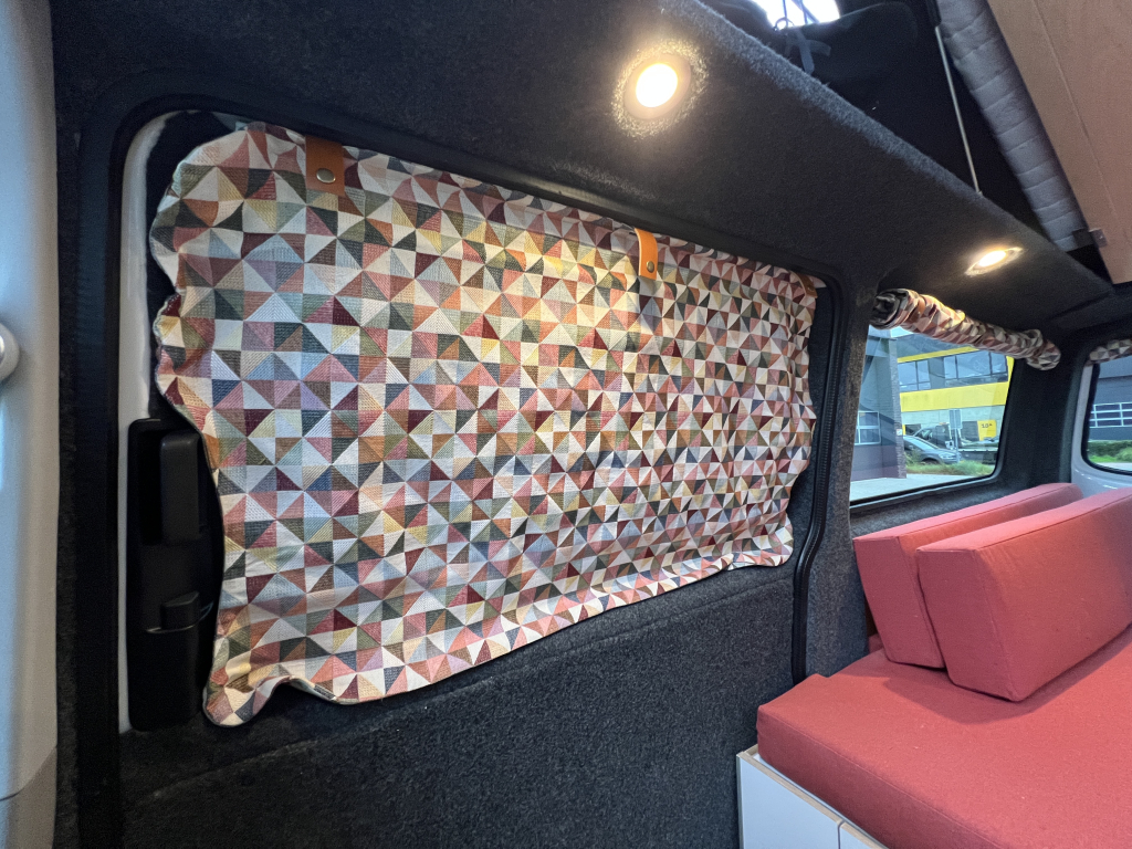 Volkswagen T6 2018 Zweifarbig Foto: 26