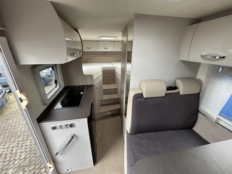 Bürstner Nexxo Van T 620 G ENKELE BEDDEN + COMPACT  foto: 1
