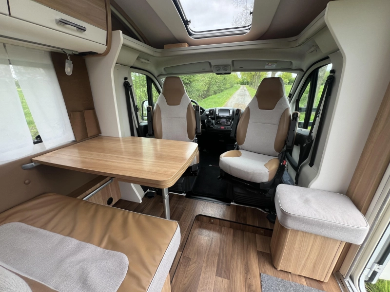 Dethleffs Advantage 6611 T  foto: 19