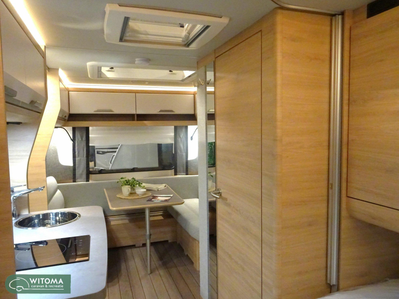 Knaus Sudwind Black Selection 460 EU 50 jaar Witoma voordeel!  foto: 5