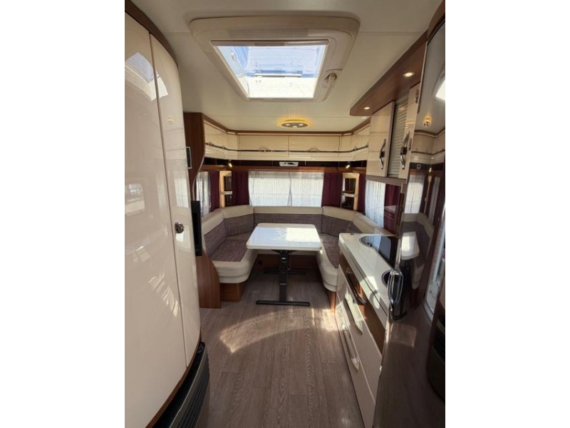 Hobby Excellent 495 UFE Incl. Mover Toldo foto: 20