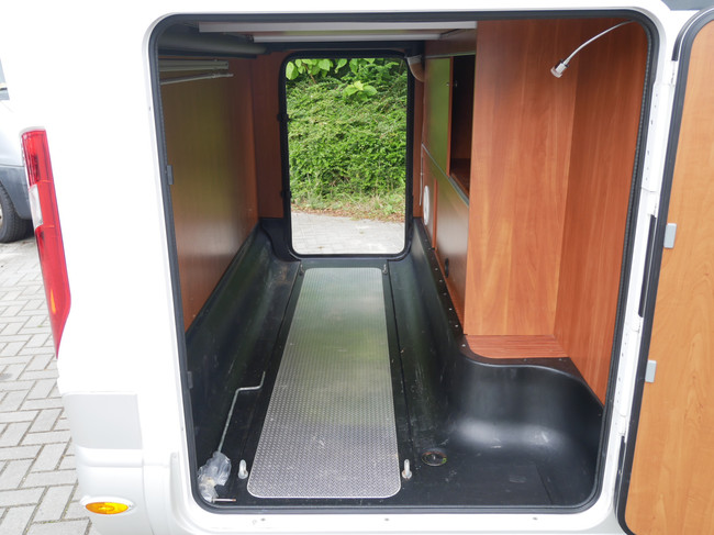 Laika Ecovip 409 Lengtebedden, Hefbed, Luxe Half Integraal XXL Garage!! foto: 21