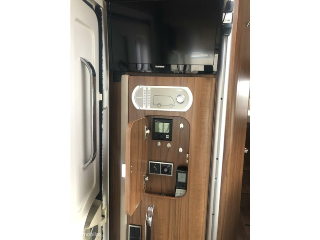 Hymer B-588 Premium Line 150-PS EURO6 Integriert 2x Einzelbetten & Hubbett, XXL-Garage, Volle Ausstattung! Foto: 10