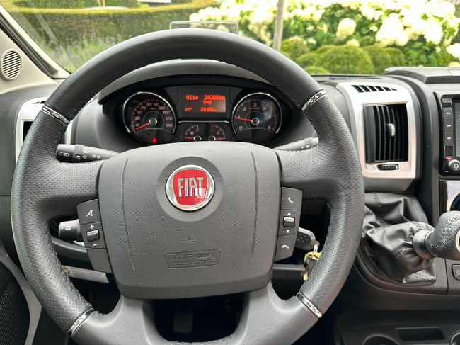 Knaus Sky Ti 650 MEG PLATINUM SELECTION FIAT 140 PS 2022 Foto: 19