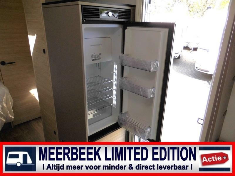 SUIVANT 380 AUTARK 2120,= RÉDUCTION + THULE! photos : 15