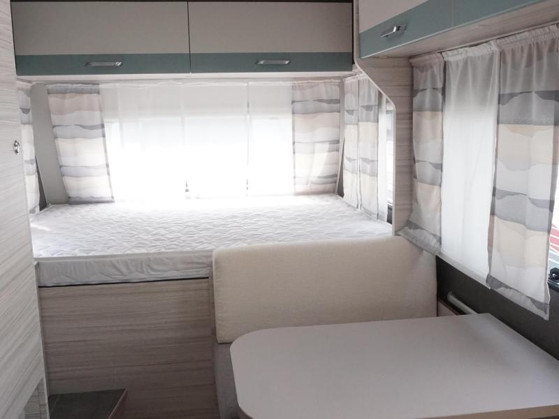 Dethleffs C'Joy 420 QSH Mover/Dakluifel/Voortent  foto: 4