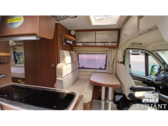 Karmann-Mobil DAVIS 590 autocaravana... cama transversal foto: 8