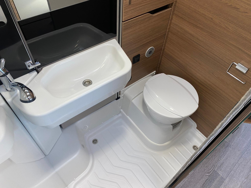 Knaus Van TI 650 MEG Airco 230V, Trekhaak  foto: 12