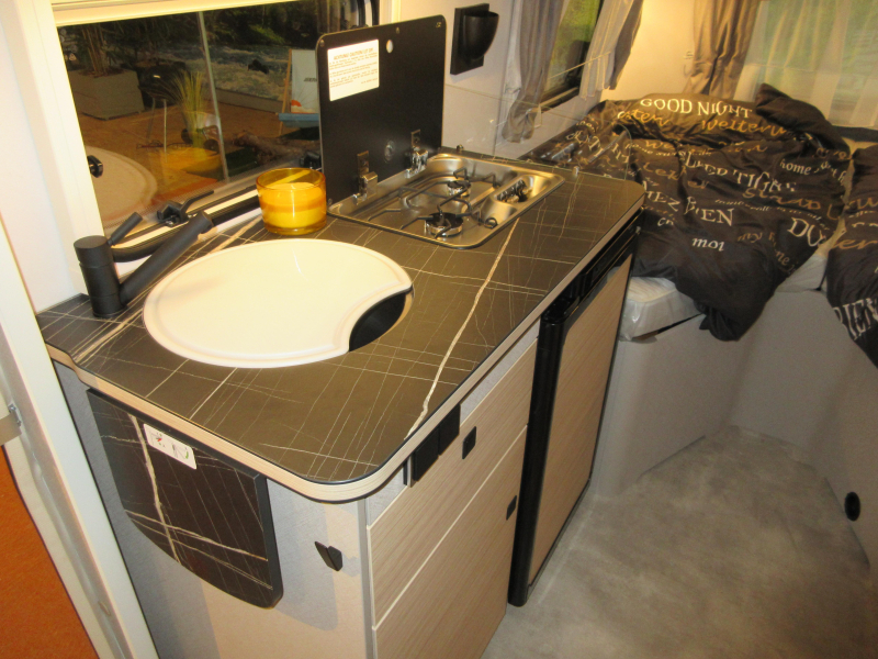 Eriba Touring Silver Editie 542 210 BREED/ENKELE BEDDEN!!  foto: 7