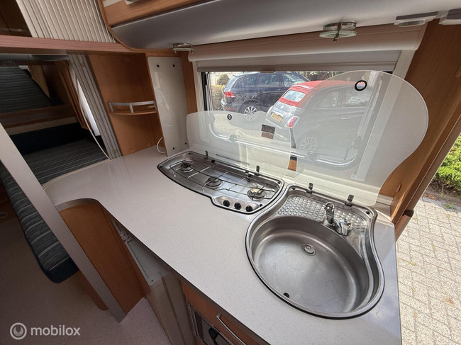 Wilk 490 S3 Enkele bedden voortent rondzit foto: 7