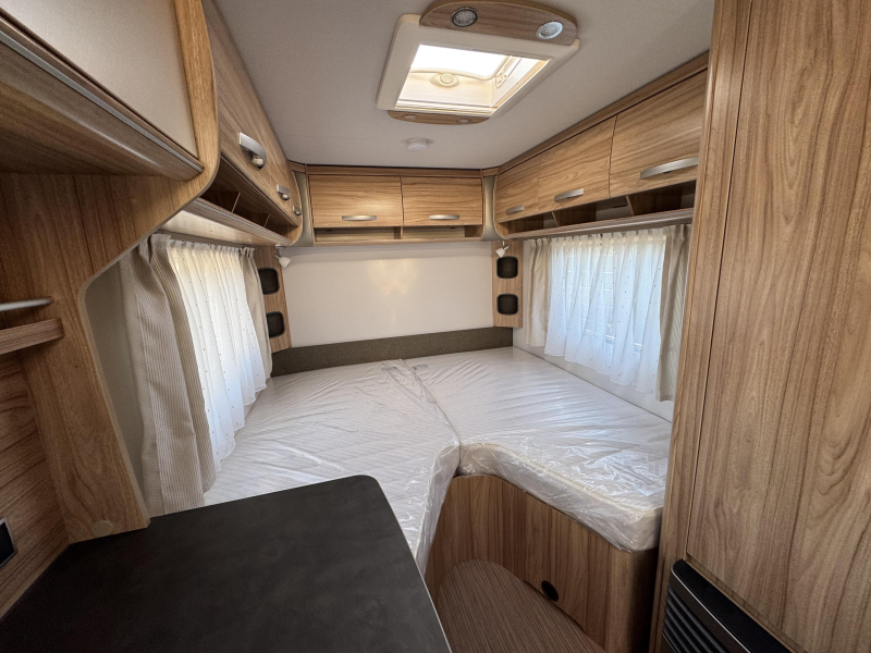 Eriba Nova Light 442  foto: 18