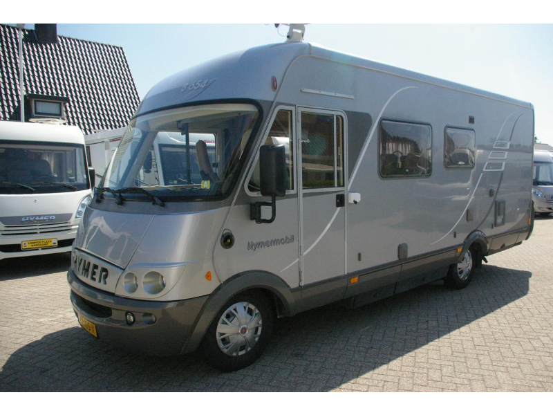 Hymer B 654 Cama francesa, Autom&aacute;tico, Aire acondicionado foto: 3