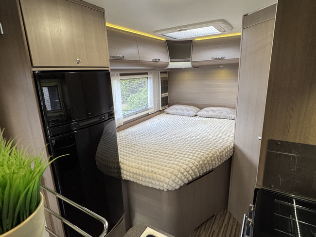 Adria Matrix Supreme M 657SF 150 cv Euro5 Renault Master **Excelente estado/4 asientos/6 plazas para dormir/Amplio sal&oacute;n/Alde/Panel solar foto: 17