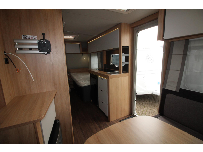 Knaus Sport 460 EU Camas individuales y techo de GFK! foto: 10