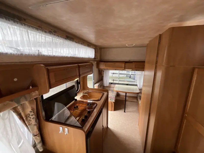 Rapido Club 39 T HEFDAK-VOORTENT  foto: 4