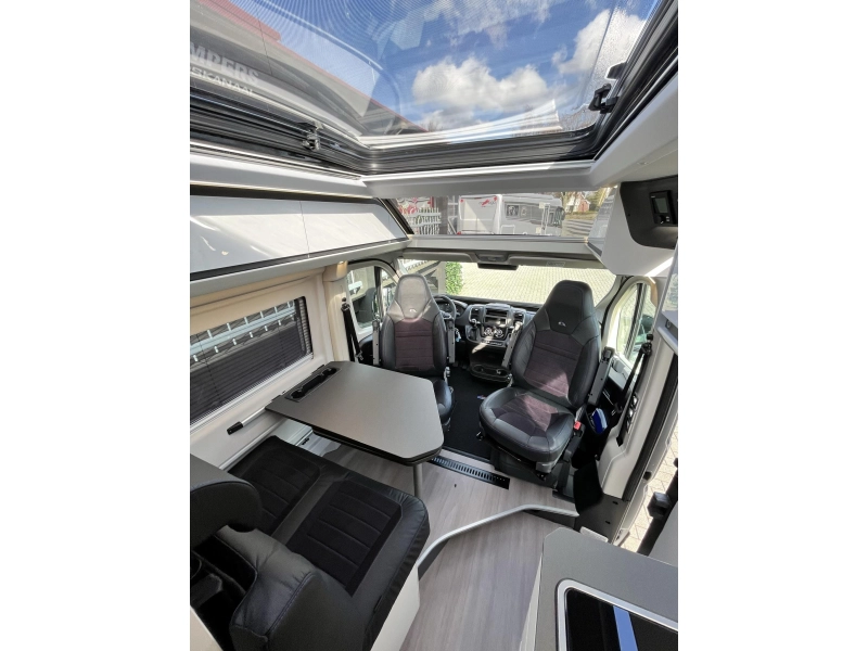 Adria Twin Supreme 600 SPB Automatik Foto: 10