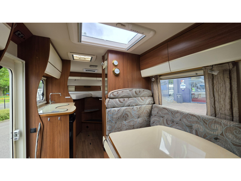 Eura Mobil Profila T 660 EB camas individuales foto: 10