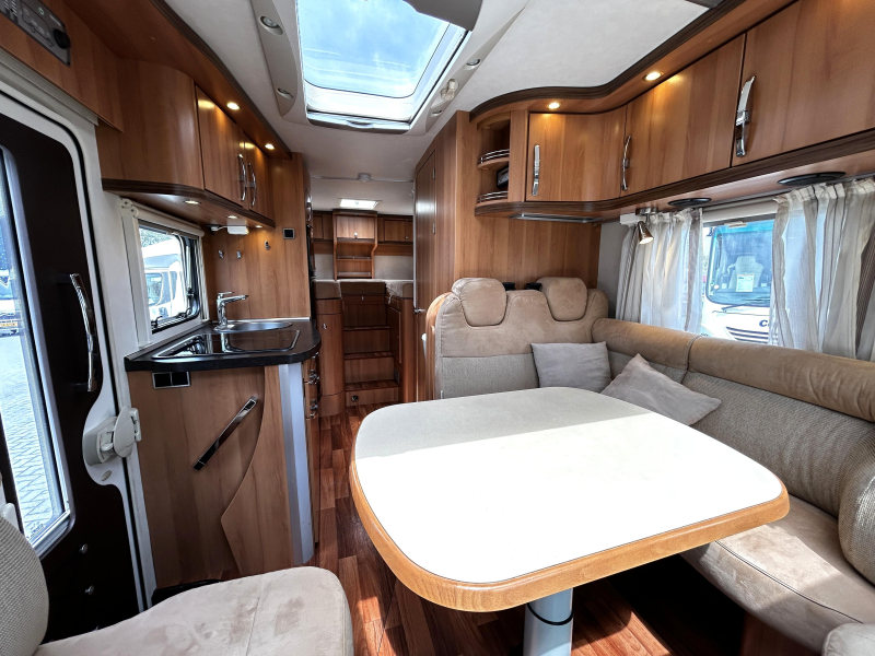 Hymer T 674 SL Enkele-bedden/2014/Euro-5  foto: 7
