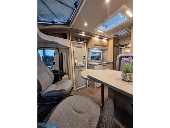 Knaus Sky Ti 650 MEG * Sistema de nivelaci&oacute;n * Excelente estado *2019 foto: 6