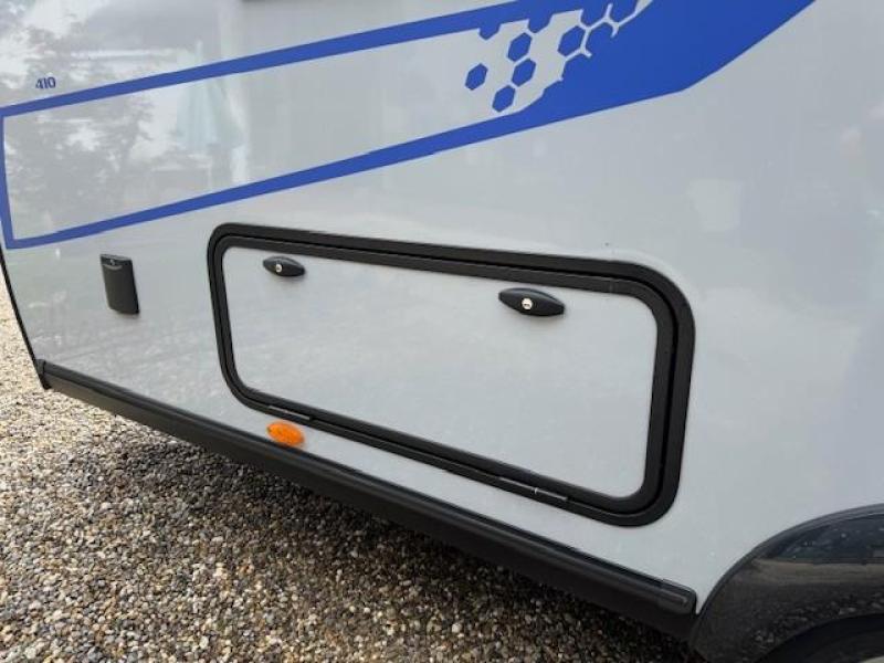 Caravelair Sport-Line 410 zwart met lichtgrijs  foto: 9