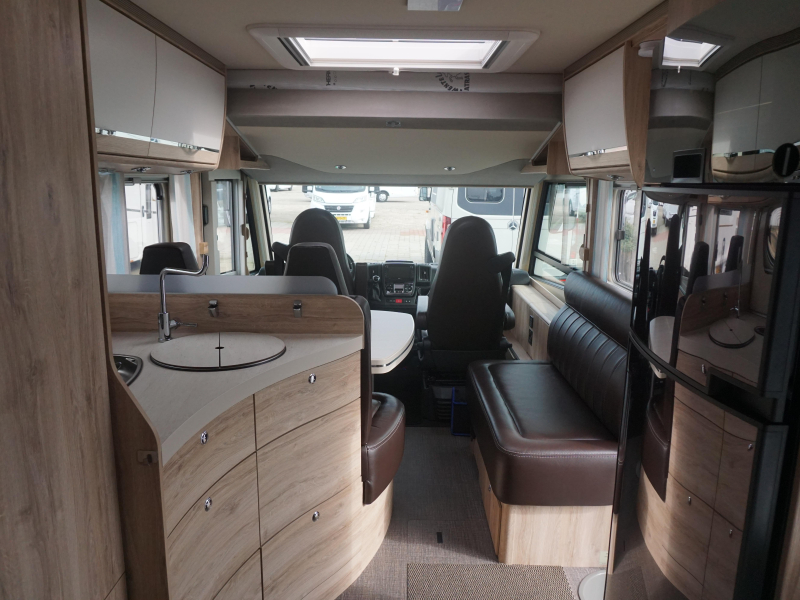 Eura Mobil Integra Line 675 SB AUT/160CV/SOLAR/LITH foto: 13