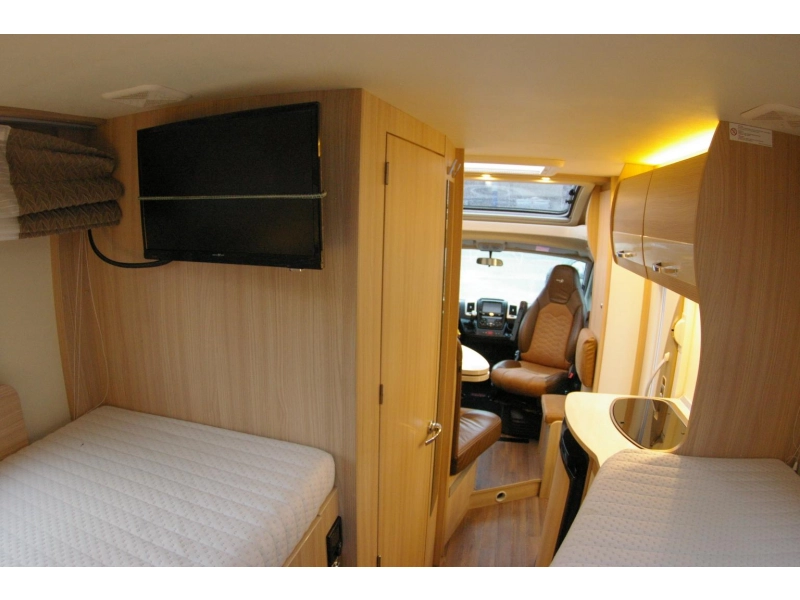 Bürstner Travel Van T 620 G Enkele bedden, Automaat  foto: 17